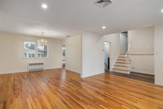 Building Photo - 4100 Meadow Ln