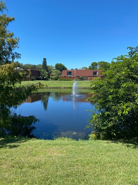 park view - 3301 Spanish Wells Dr