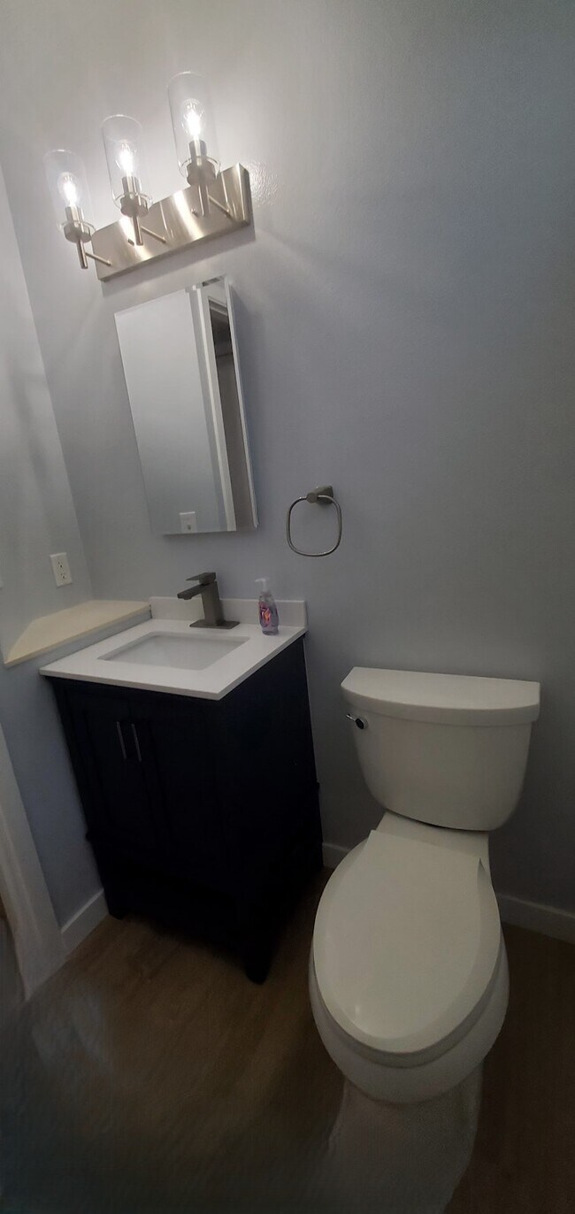 Building Photo - 91-1215 Kanela St, Unit 1