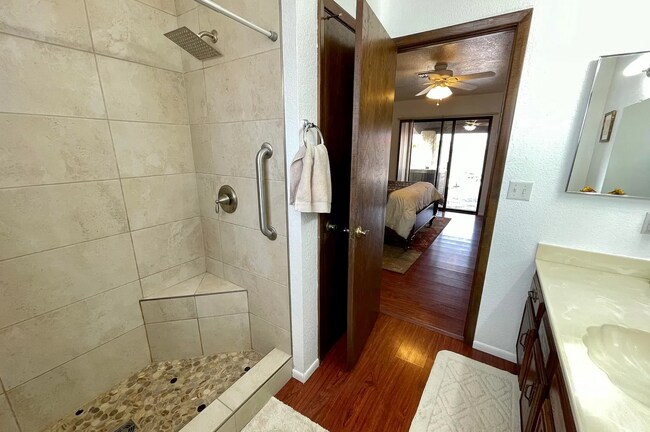 Building Photo - Furnished short term pool home - Available...