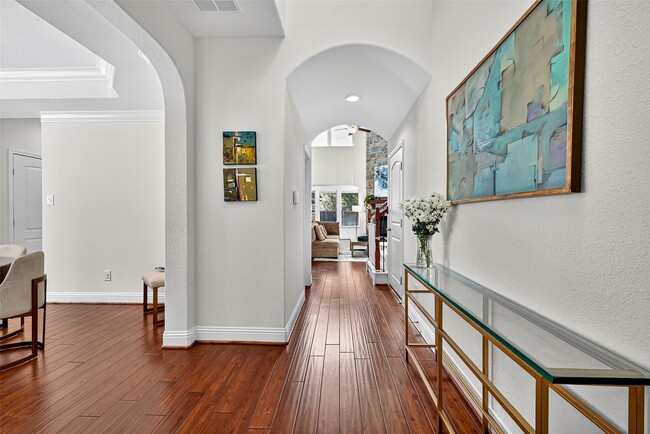 Building Photo - 122 Lindenberry Cir