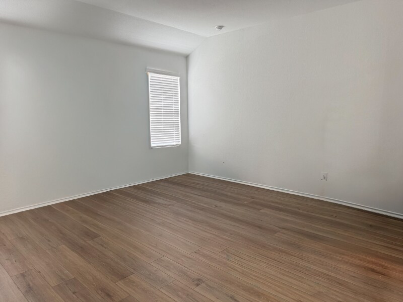 Building Photo - 404 Golden Grove Pkwy