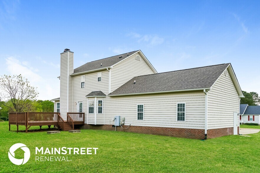 Building Photo - 1013 Holland Ridge Dr