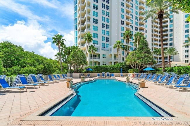 Building Photo - 3720 S Ocean Blvd