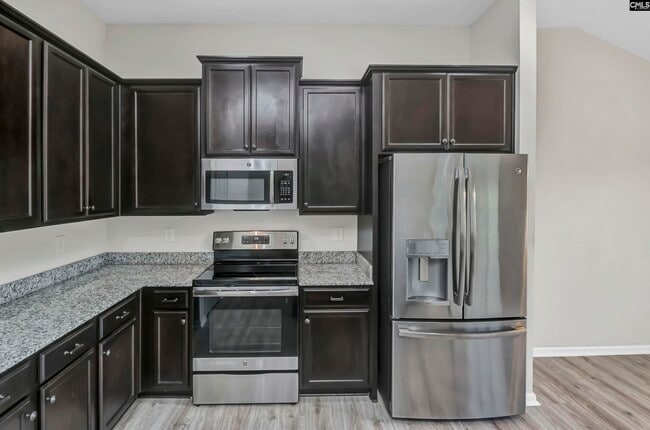 Building Photo - 356 Finch Ln