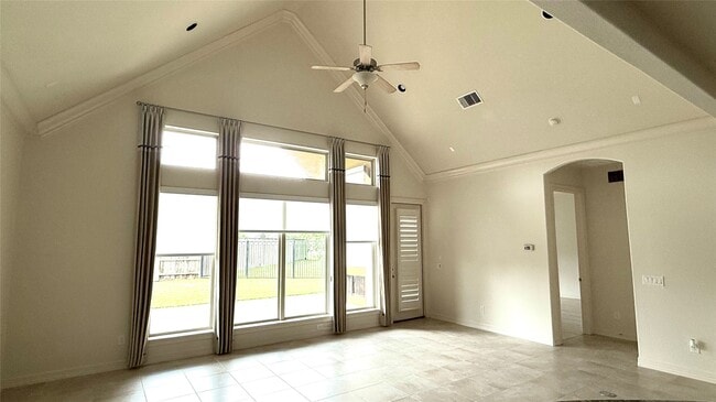 Building Photo - 4802 Fairford Dr