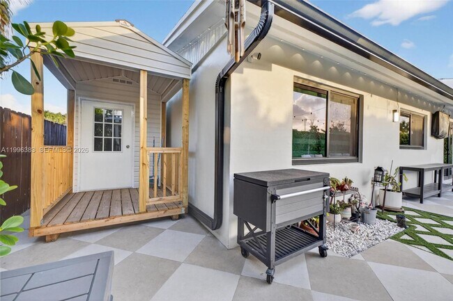 Building Photo - 13441 SW 74th St