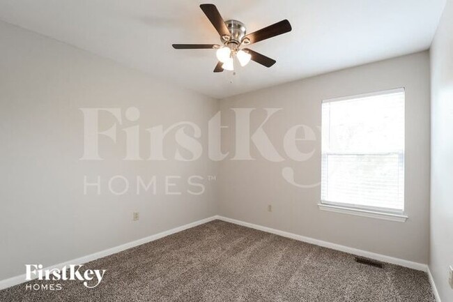 Building Photo - 16425 Bayshore Cove Ct