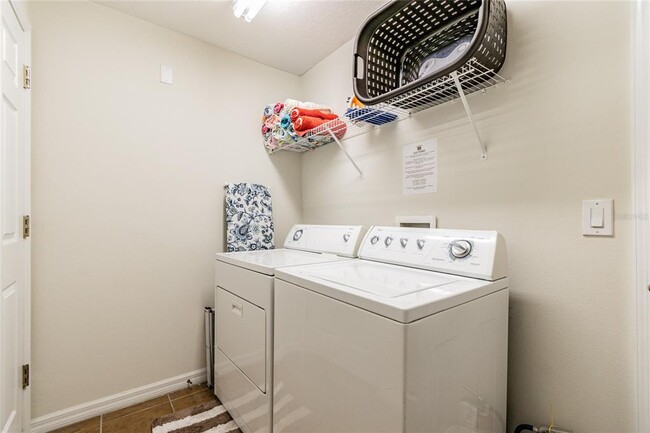 Building Photo - 146 Rosso Dr