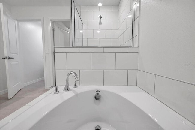Building Photo - 9304 Bonita Mar Dr