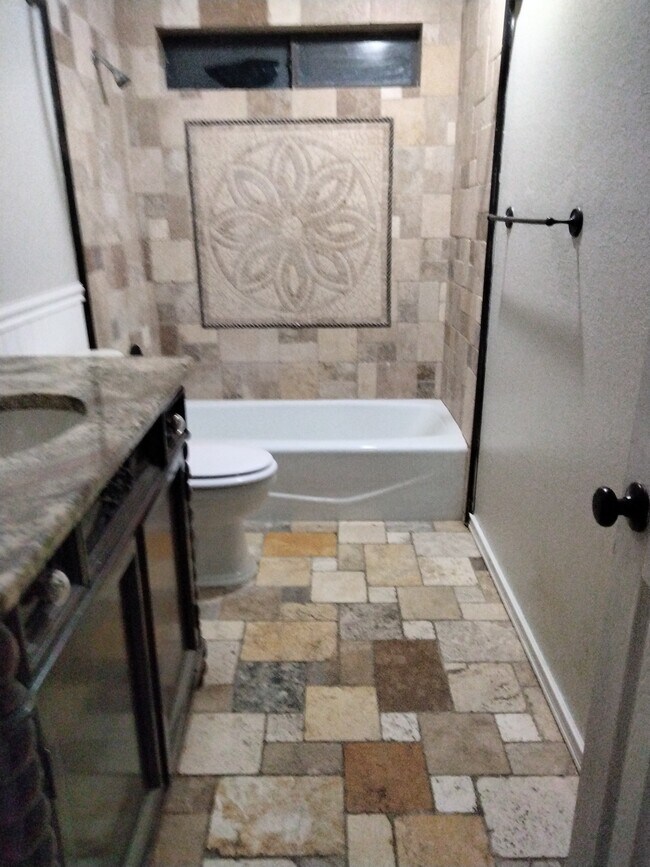 Building Photo - 8 Llano Drive