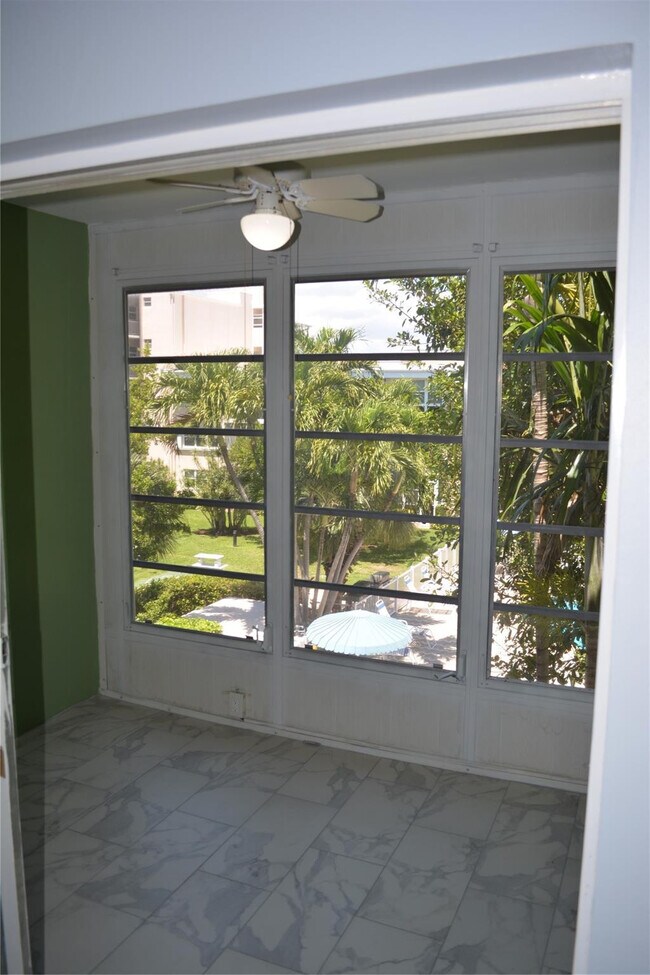 Building Photo - 1481 S Ocean Blvd