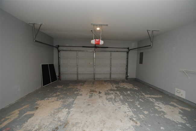 Building Photo - 1625 Townhome Ln