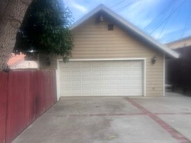 Building Photo - 1367 W 12th St