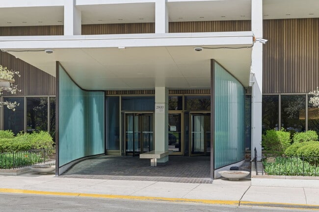 Building Photo - 2800 N Lake Shore Dr