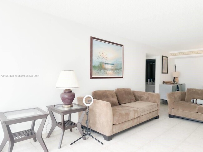 Building Photo - 601 Three Islands Boulevard