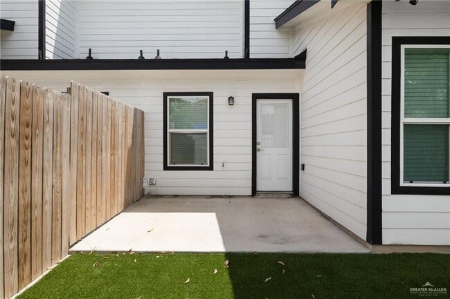 Building Photo - 2807 Stablewood