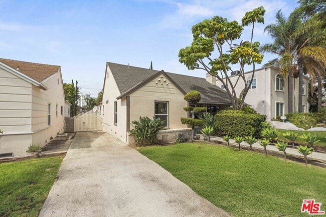 Building Photo - 1511 Edris Dr