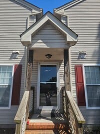 Building Photo - 804 New Day Ct