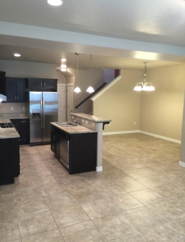 Building Photo - Mandrake Townhome
