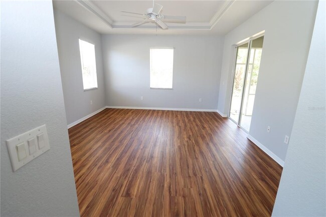 Building Photo - 2528 Alling Terrace