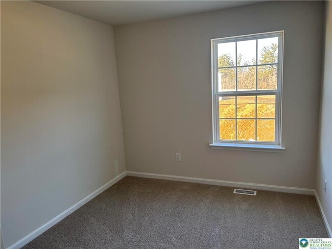 Building Photo - 1163 Susan Cir