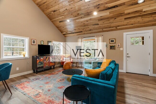 Building Photo - 460 NC-208