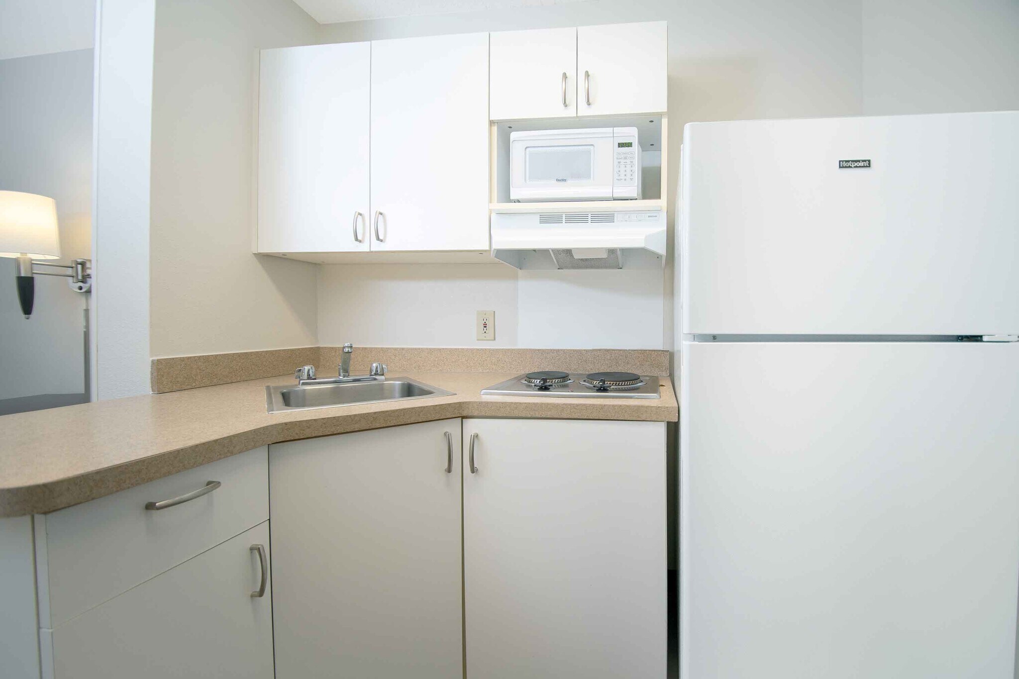 Building Photo - Furnished Studio-Melbourne - Airport