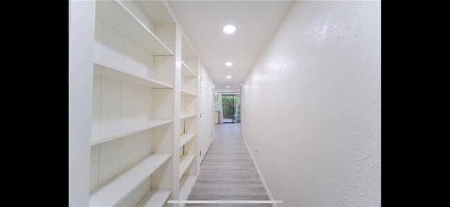 Building Photo - 6403 Apache Ct