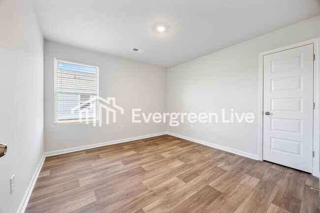 Building Photo - 1238 Willow Oaks Wy