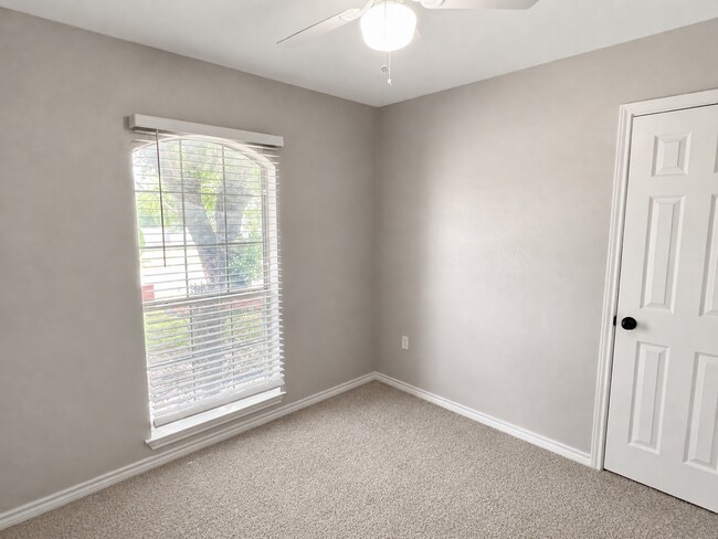 Building Photo - AVAILABLE MAY 18; APPLY ON OUR WEBSITE TODAY!!