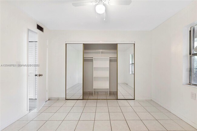 Building Photo - 11219 SW 88th St