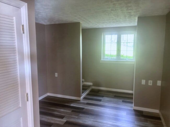 Building Photo - 2785 Tyn Rhos Rd