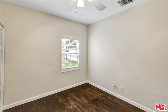 Building Photo - 6200 Jamieson Ave