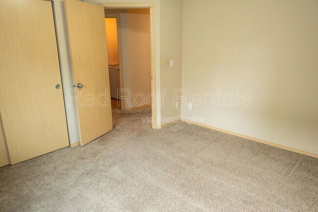 Building Photo - 20121 96th Ave E