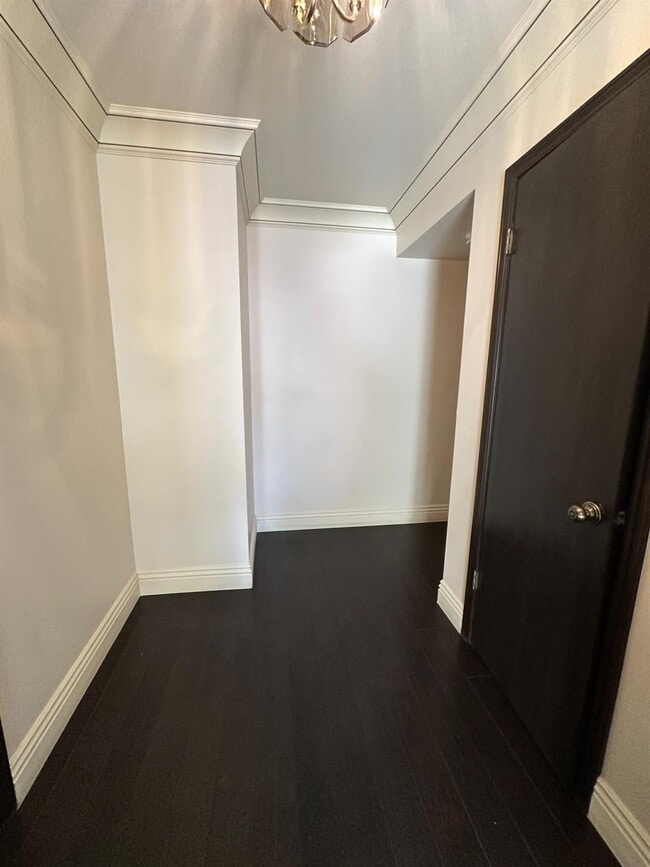 Building Photo - 3644 W Beechwood Ave