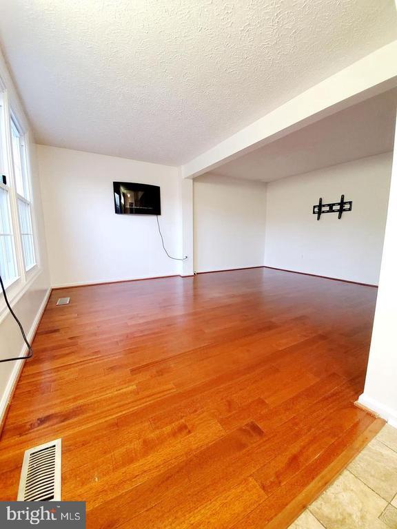 Building Photo - 24 Ramsgate Ct