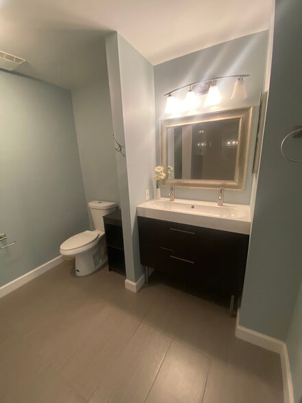 Building Photo - 345 Bayshore Blvd