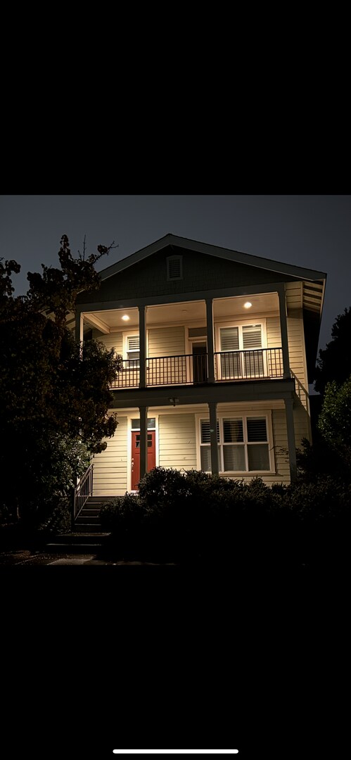 Building Photo - 2610 E 20th St