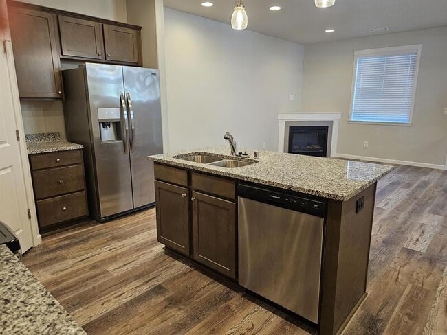 Building Photo - 5724 NE 58th Way