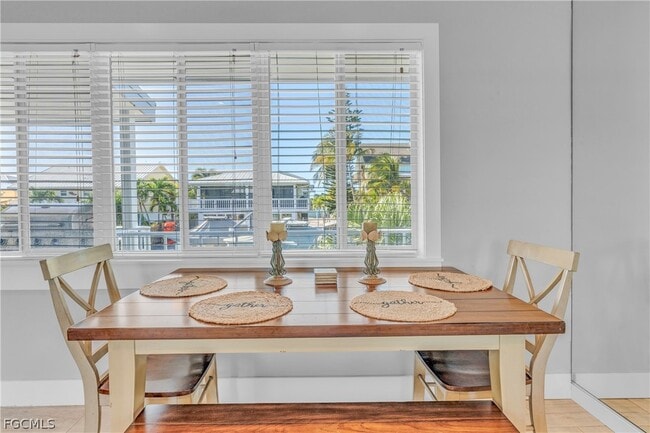 Building Photo - 280 Airport Dr S