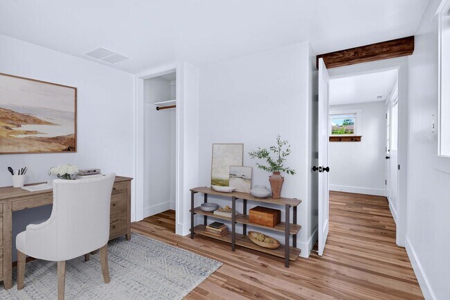 Building Photo - 829 Lincoln Ave