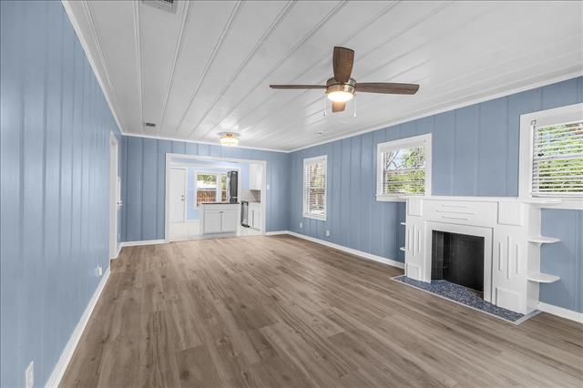 Building Photo - 301 Isbell Rd