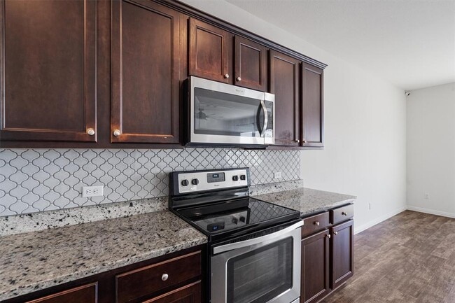 Building Photo - 13913 Sherri Berry Wy