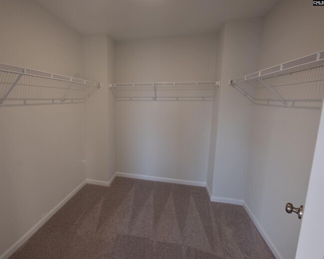 Building Photo - 3024 Hallsdale Dr