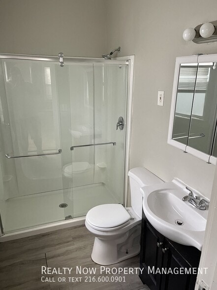 Building Photo - 1535 Coutant Ave