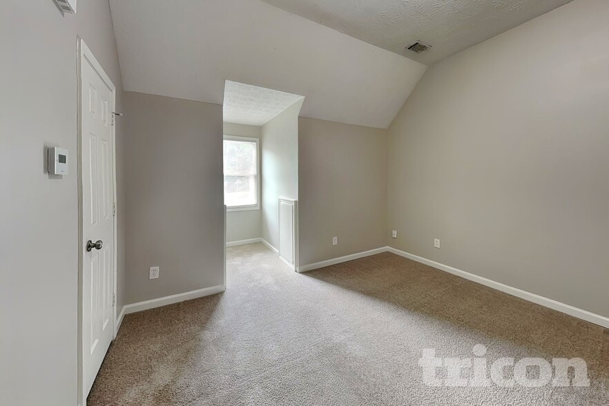 Building Photo - 9159 Tara Dr SW
