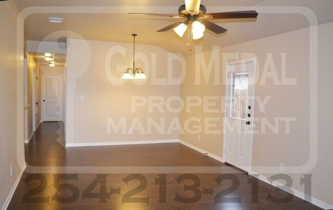 Building Photo - 1104 Grace Point Dr