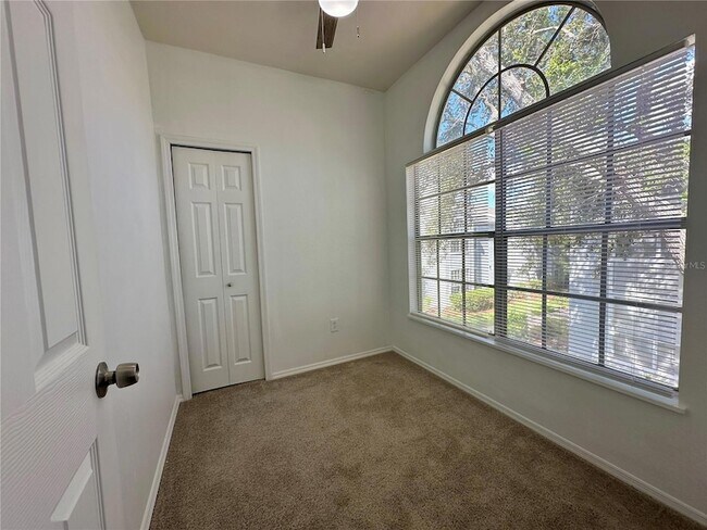 Building Photo - 1606 Columbia Arms Cir
