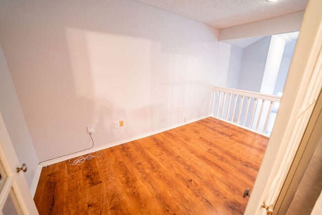 Building Photo - 1425 Danielle Dr